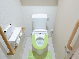 バリアフリートイレの内観