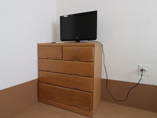 タンスとテレビの配置