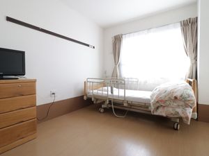 明るい個室の一角