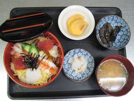 彩り豊かな和食セット 