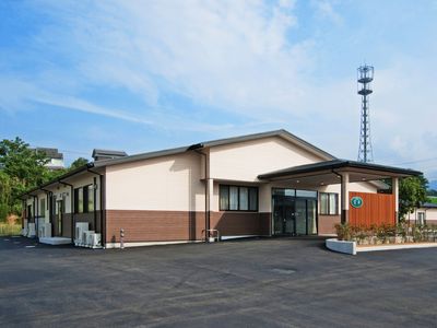 清潔な施設の外観