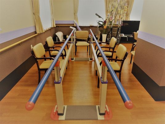  歩行訓練用の通路  