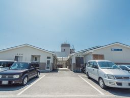 清潔感ある施設の外観