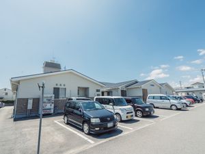 清潔感のある建物の外観