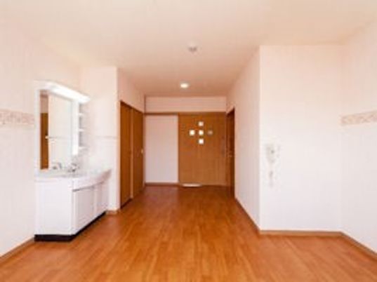 明るく清潔な居室