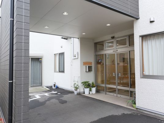 清潔感のあるエントランス