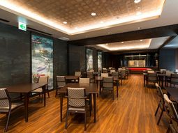 広々としたダイニング