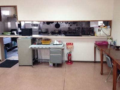清潔な厨房スペース