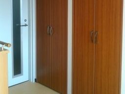 きれいな木目のクローゼット