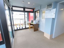 明るいエントランス