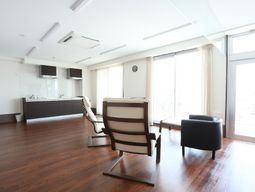 快適な共有ラウンジ