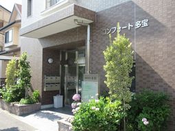 清潔感のあるエントランス