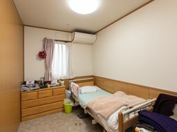 清潔な個室の居室