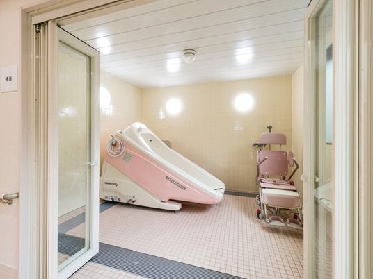 介護用の洗浄浴槽