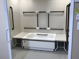 バリアフリー設計の洗面台