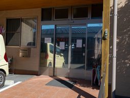 エントランスの外観