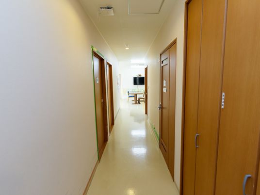 清潔な廊下の一角