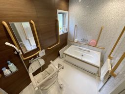 バリアフリー設計の洗面台