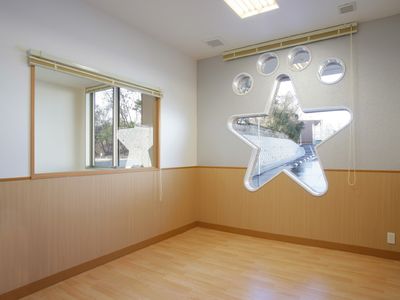明るい空間の機能訓練室