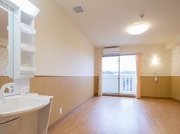 明るい居室の空間