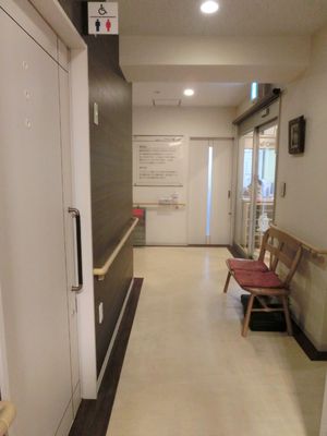 廊下とトイレの看板