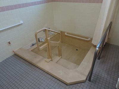バリアフリーの浴室設備