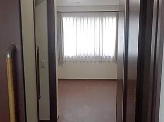 エレベーター前のスペース