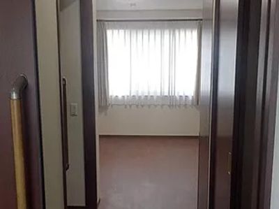 エレベーター前のスペース