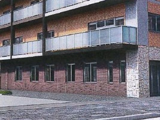 現代的な建物のエントランス