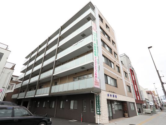 都市の清潔な外観