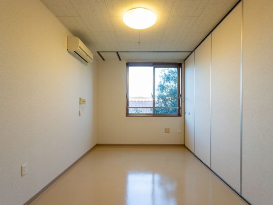 自然光が入る居室
