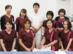 スタッフの集合写真