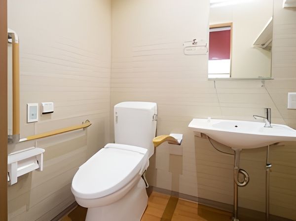 バリアフリーのトイレ設備