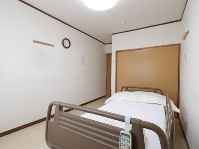 シンプルな個室の居室