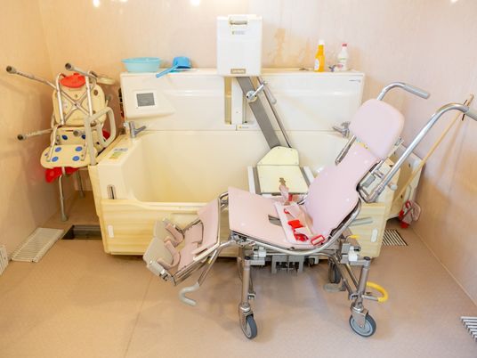 バリアフリー対応浴室設備