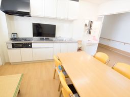 清潔なキッチンダイニング