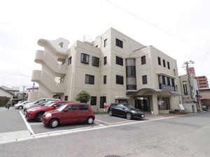 モダンな建物の外観