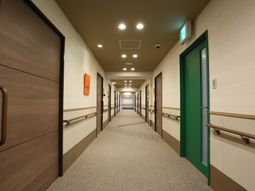 清潔感ある廊下の様子