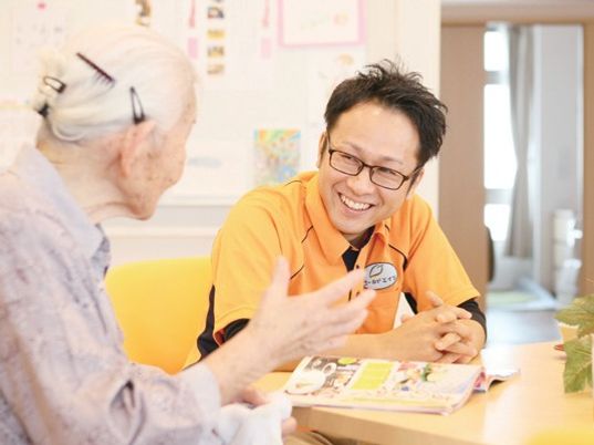 スタッフと利用者のふれあい