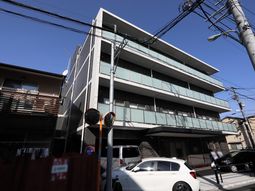 現代的な建物の外観