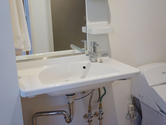 洗面台とトイレの設備