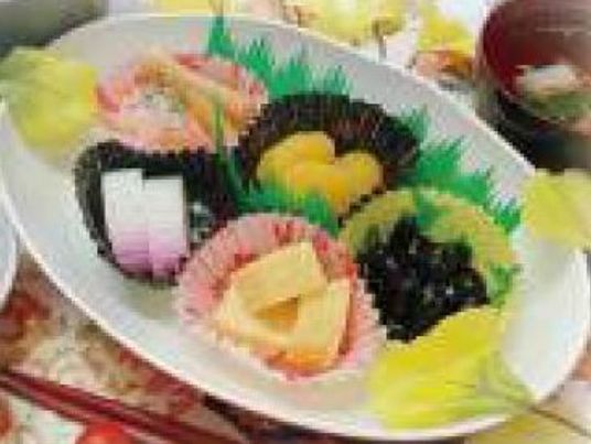 色鮮やかな料理の盛り合わせ