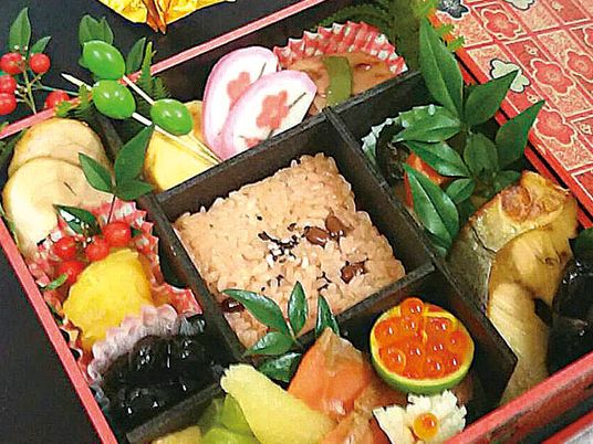 彩り豊かな料理の詰合せ