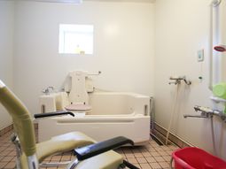 清潔な浴室設備