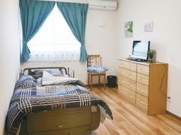 清潔感のある居室の一角