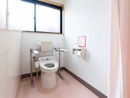 清潔感のあるトイレ空間