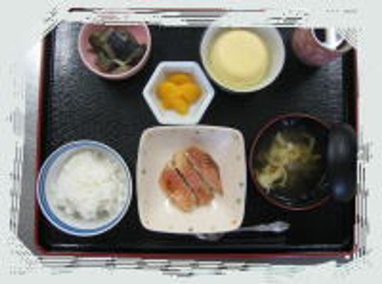 和風のバランスの取れた食事