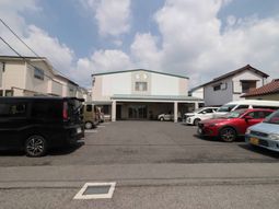 清潔な外観の建物