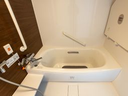 安全設計のバリアフリー浴室