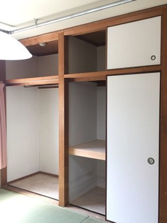 明るい和室のクローゼット
